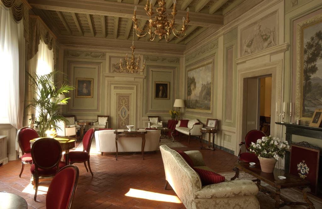 Palazzo Niccolini Al Duomo Residenza D'Epoca Florença Interior foto